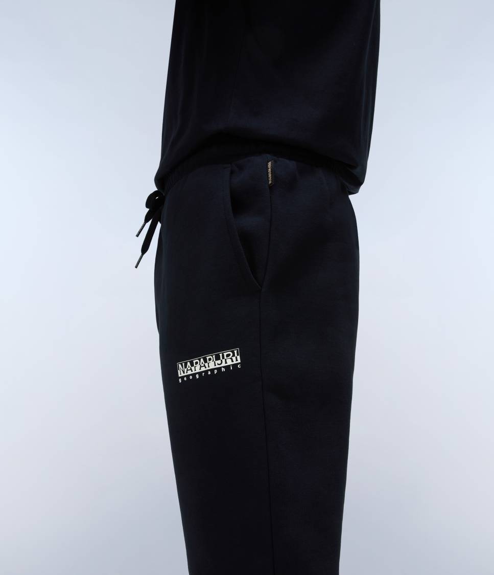 M-BOX LOGO BLACK 041 